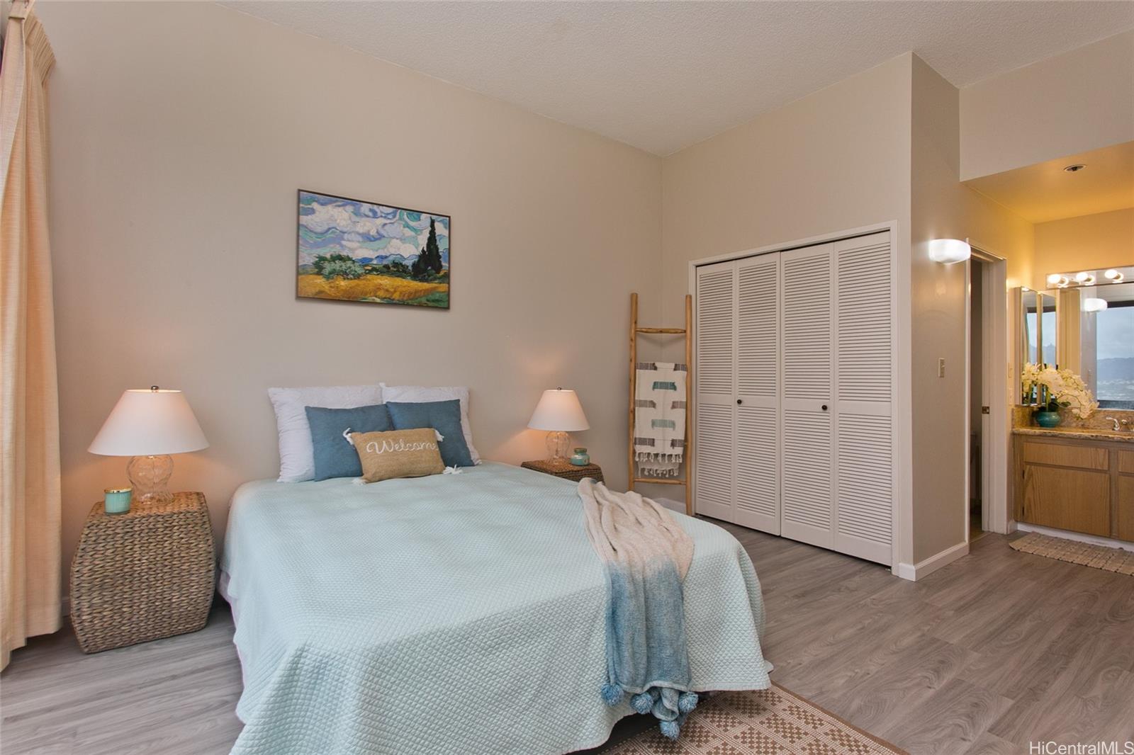 Franklin Towers condo # PHA, Honolulu, Hawaii - photo 8 of 20