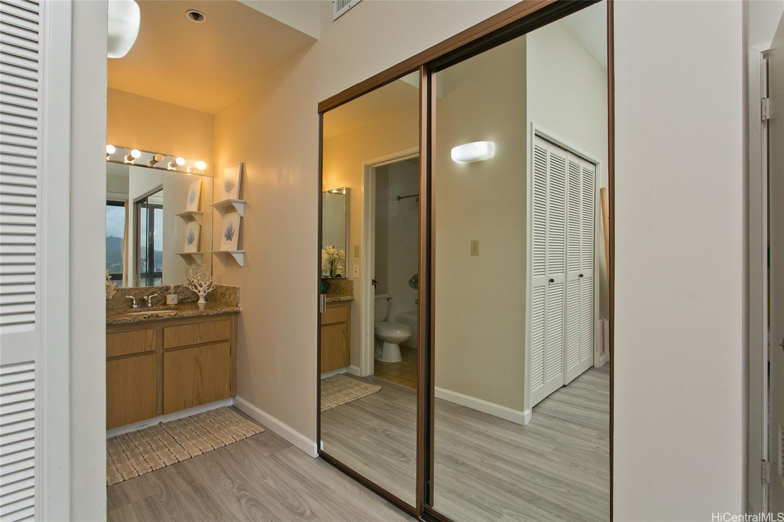 Franklin Towers condo # PHA, Honolulu, Hawaii - photo 10 of 20