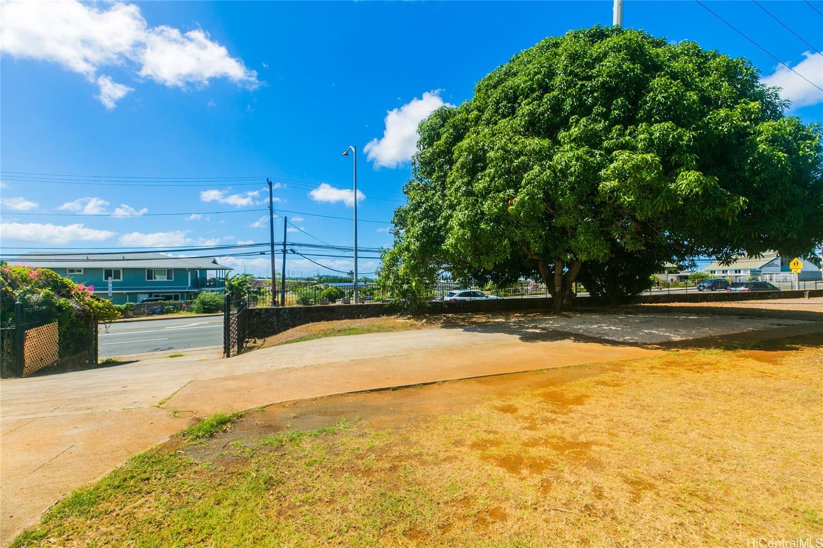 99-028  Moanalua Road Aiea Area, PearlCity home - photo 14 of 21