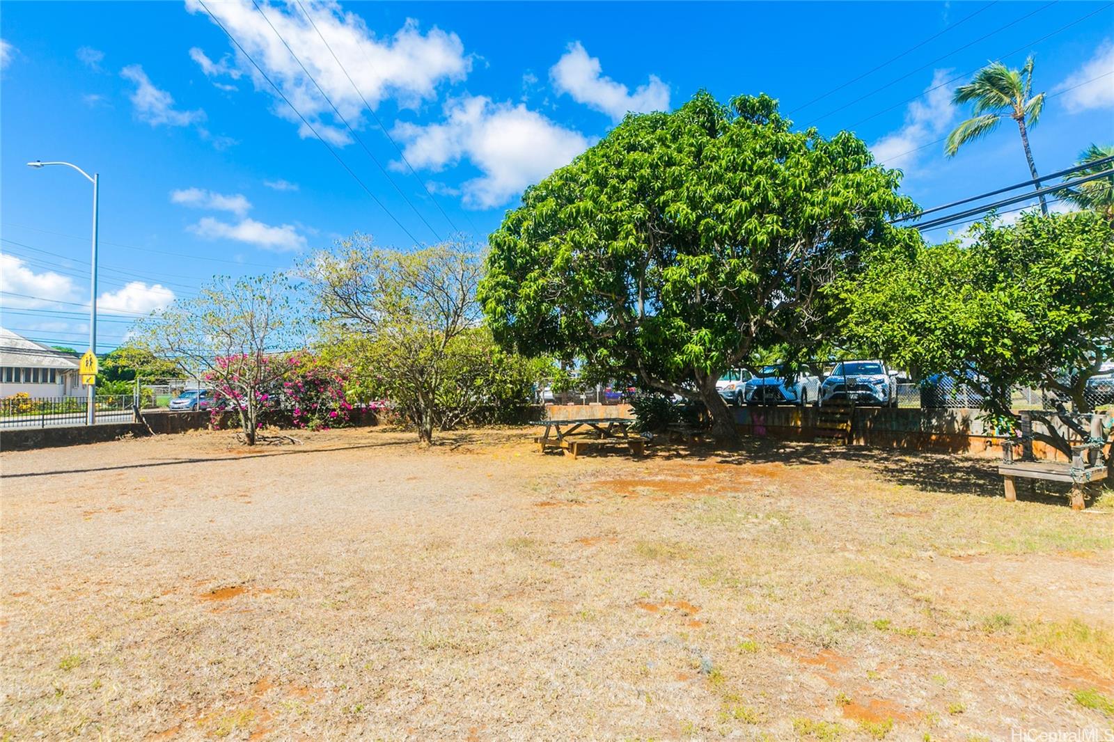 99-028  Moanalua Road Aiea Area, PearlCity home - photo 15 of 21