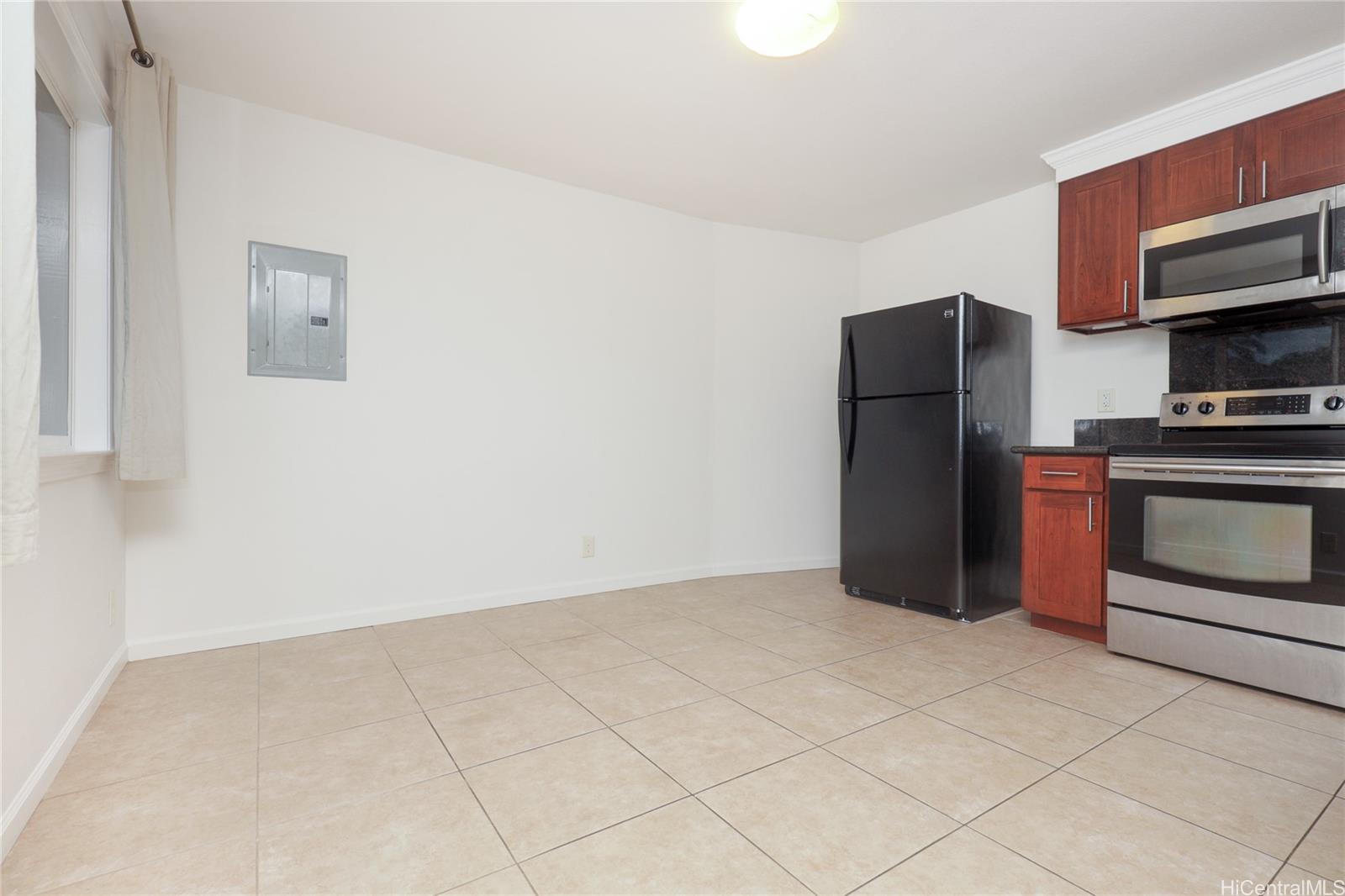 99-036 Moanalua Rd Aiea - Rental - photo 4 of 18