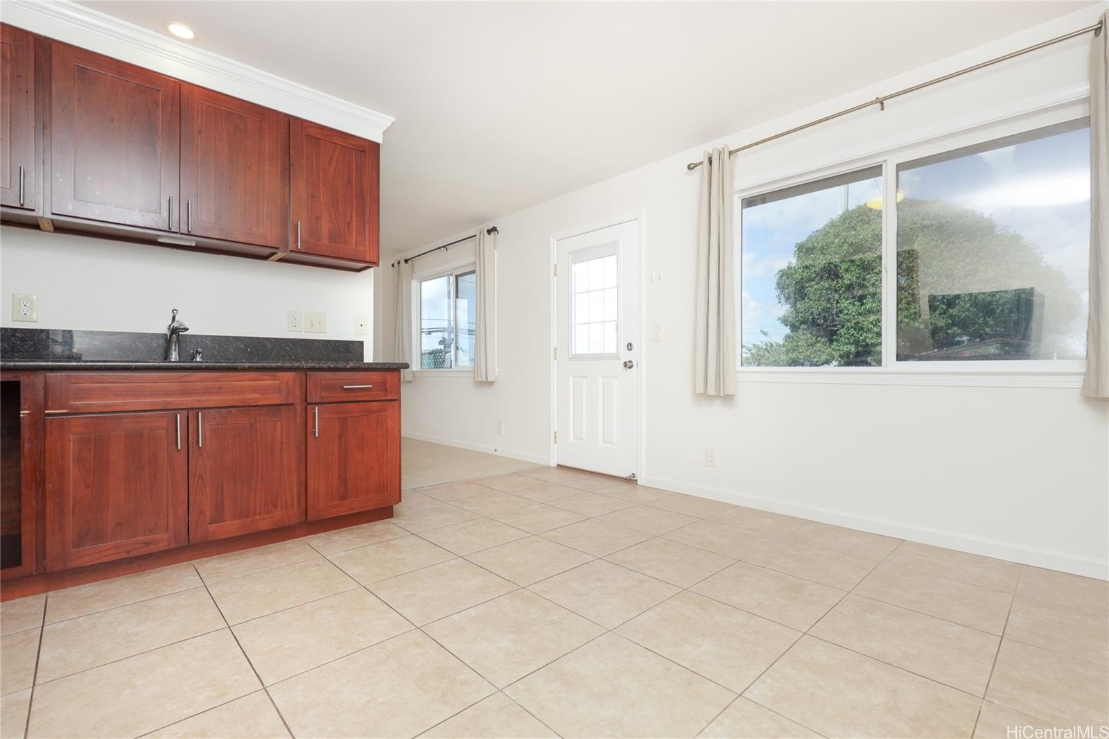 99-036 Moanalua Rd Aiea - Rental - photo 5 of 18