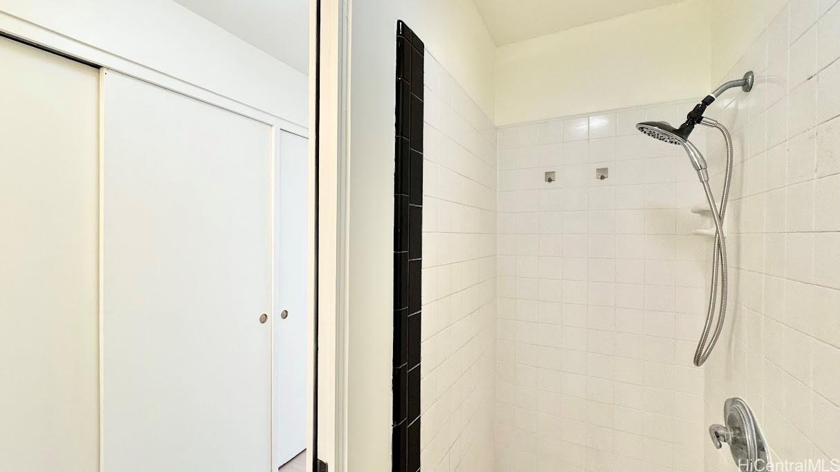 99-036 Upapalu Drive Aiea - Rental - photo 13 of 16