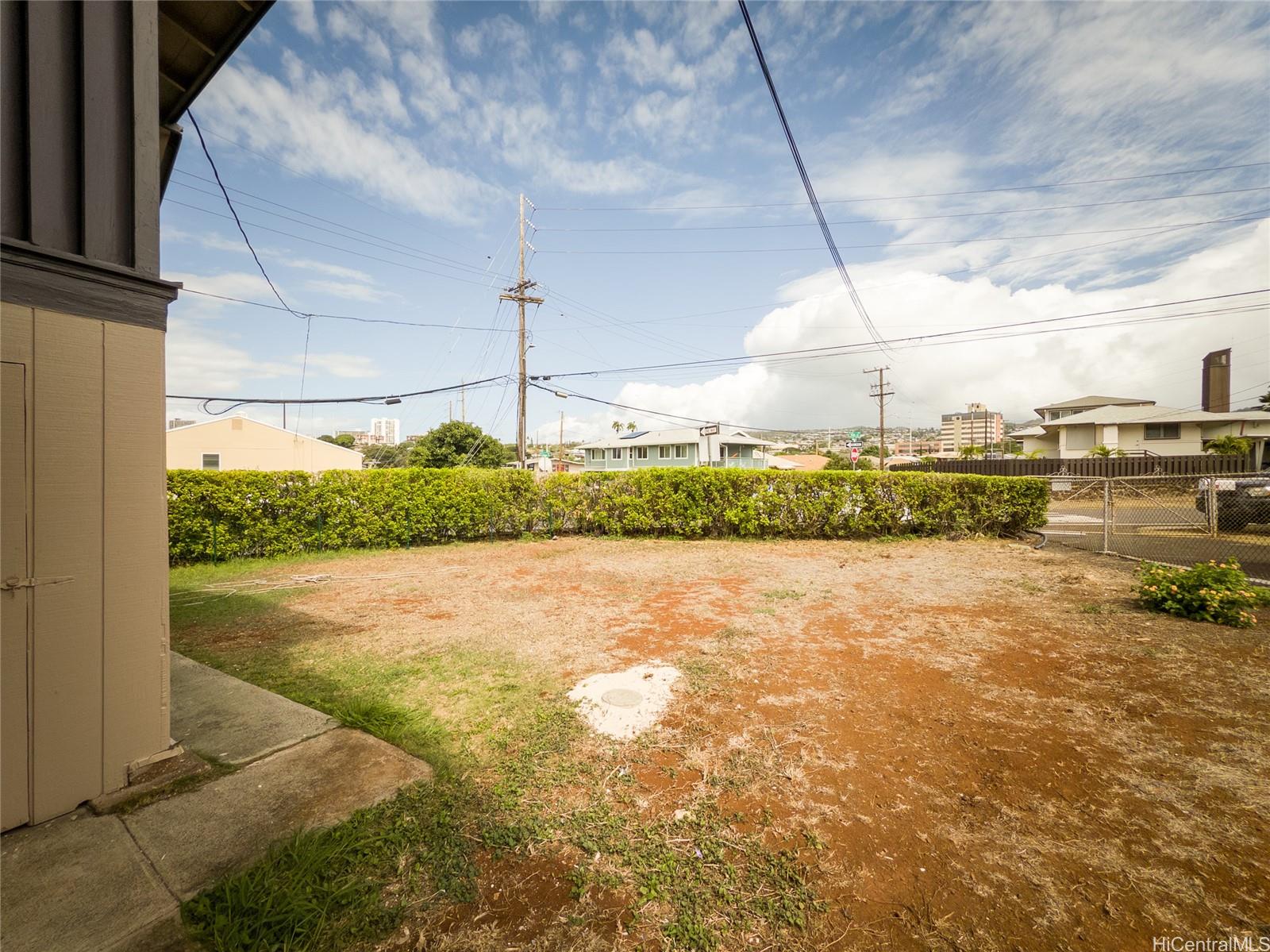 99-043  Laulima Street Aiea Area, PearlCity home - photo 12 of 25