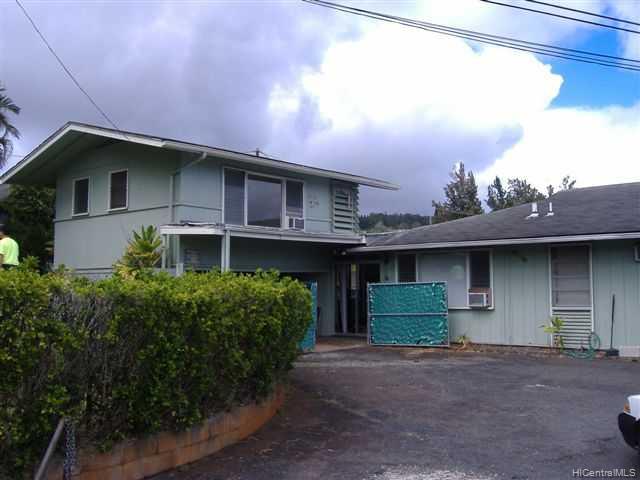 99110  Chester Way Aiea Heights, PearlCity home - photo 1 of 10