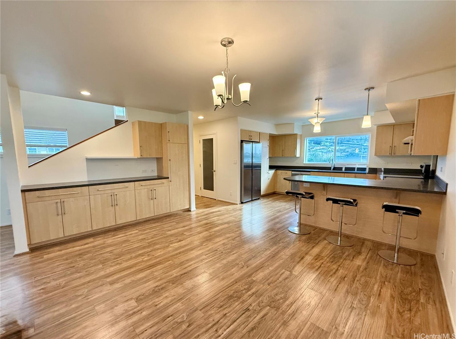 99-110 Lilikoi Place Aiea - Rental - photo 2 of 25