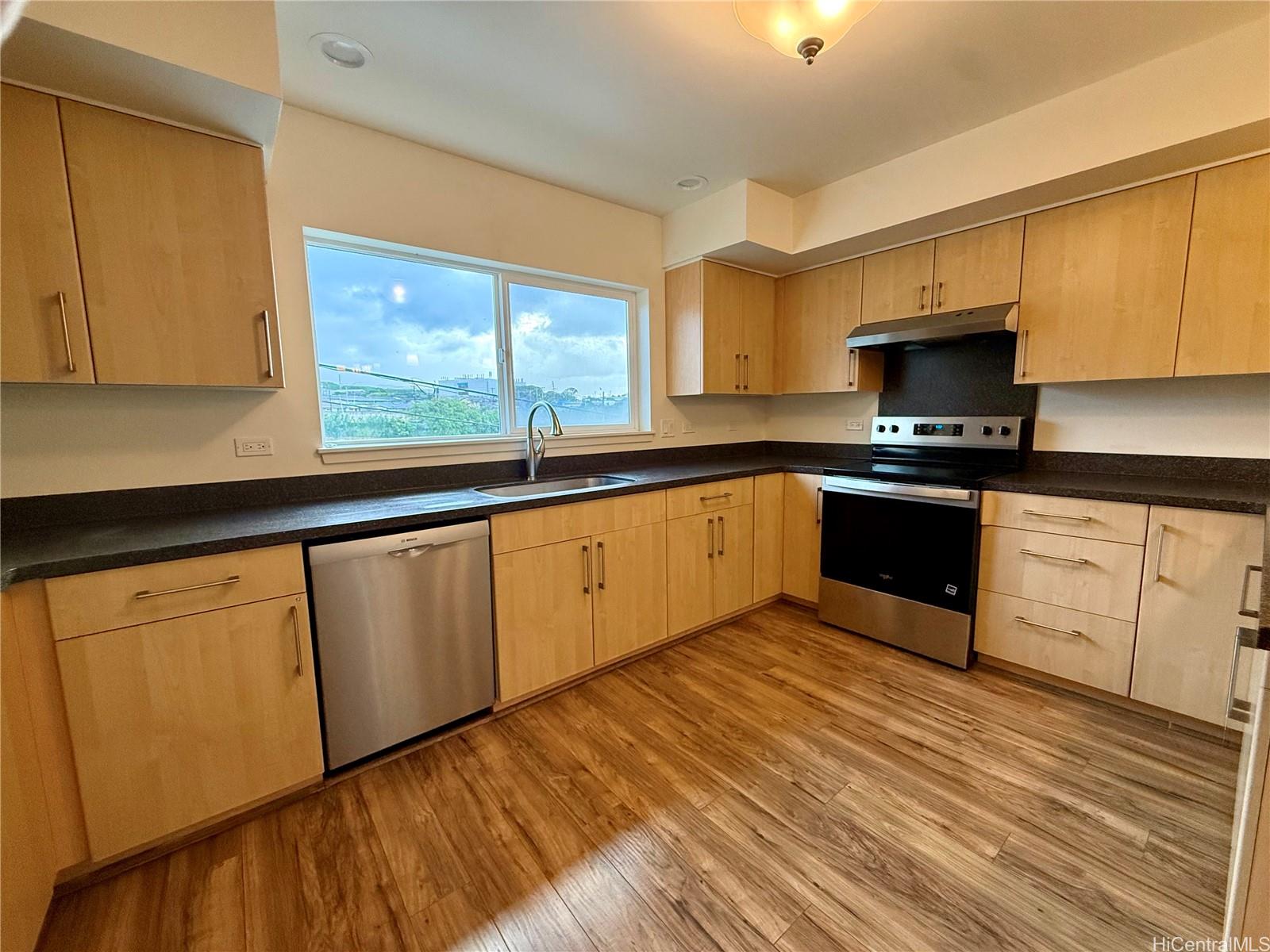 99-110 Lilikoi Place Aiea - Rental - photo 4 of 25