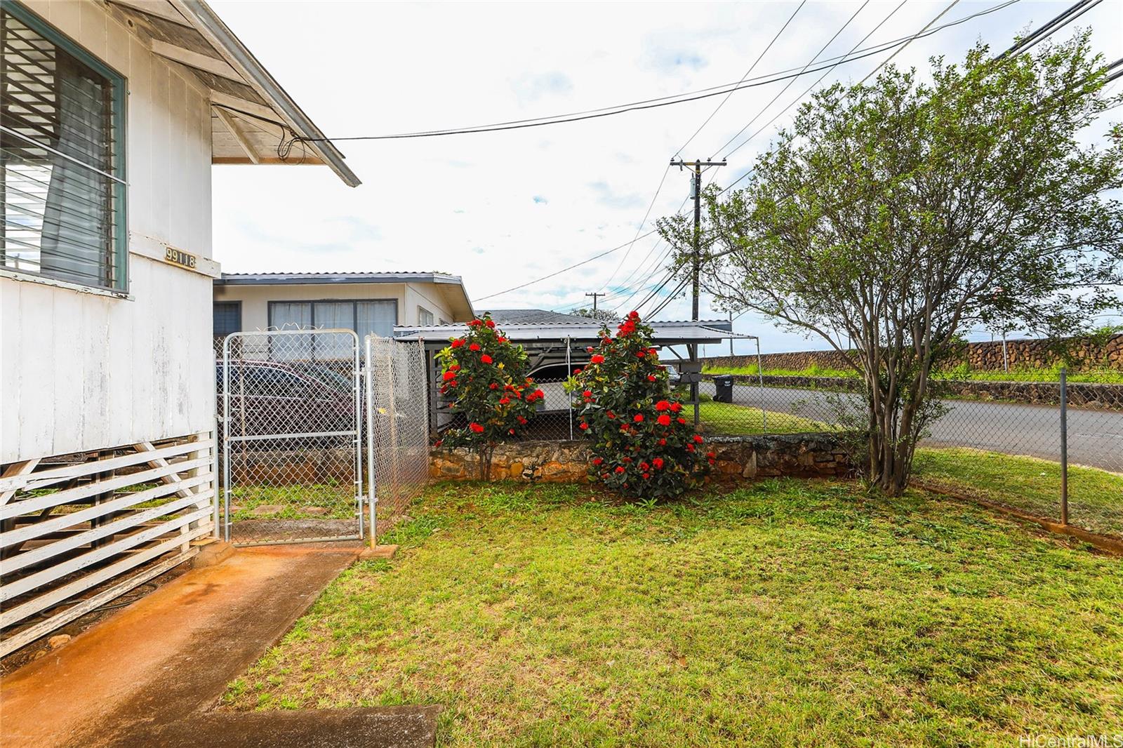 99-118  Olopana St Aiea Area, PearlCity home - photo 16 of 17