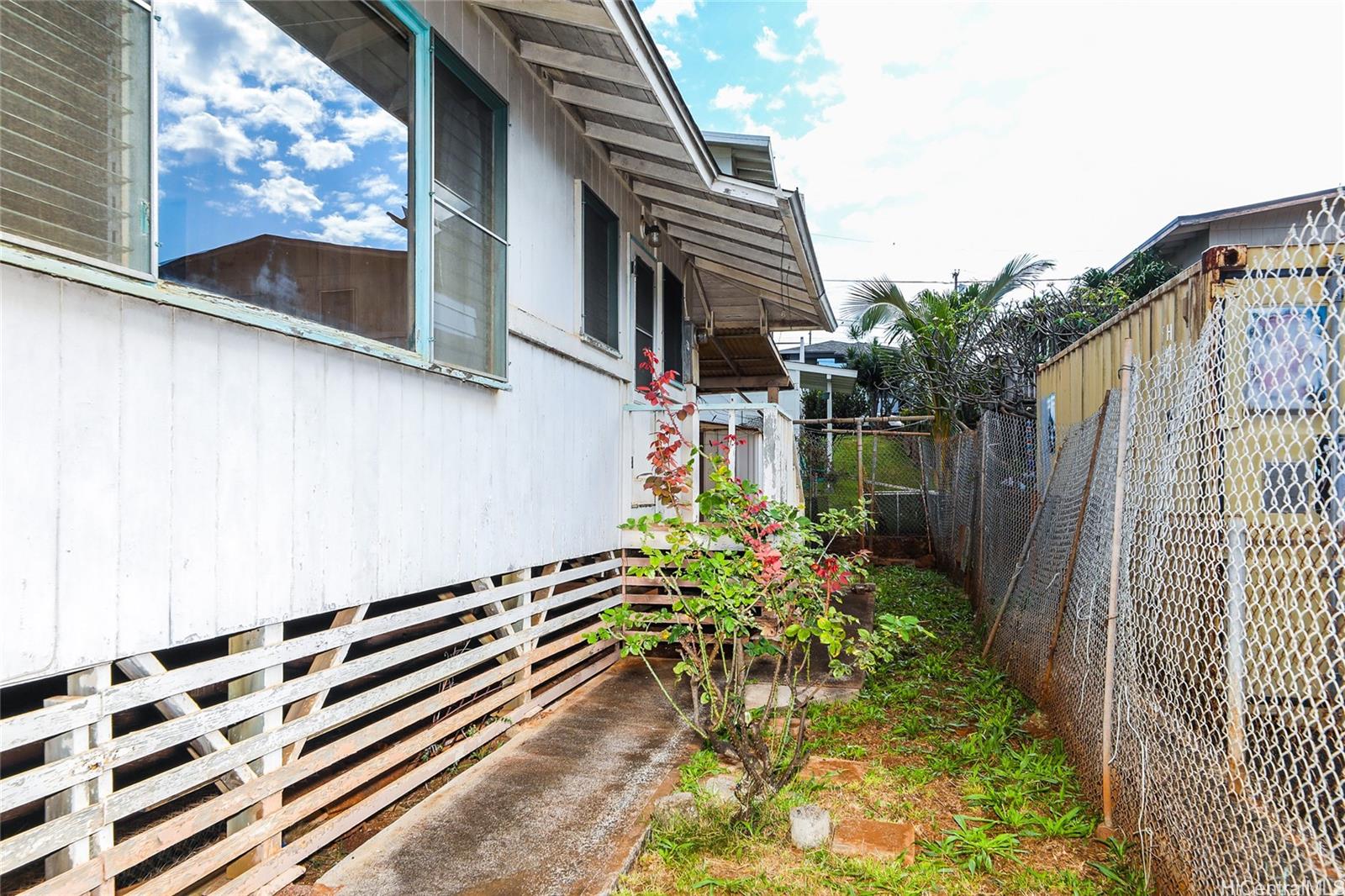 99-118  Olopana St Aiea Area, PearlCity home - photo 17 of 17