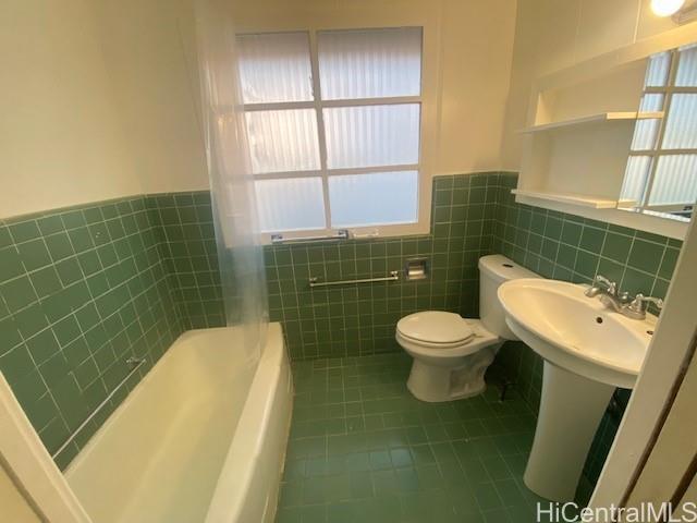 99-1215 Aiea Heights Dr Aiea - Rental - photo 5 of 6