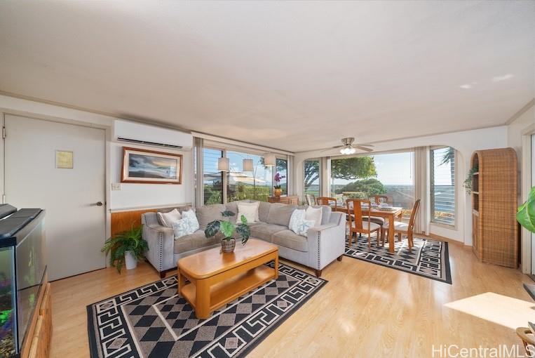 99-136  Kihewa Place Aiea Heights, PearlCity home - photo 9 of 25