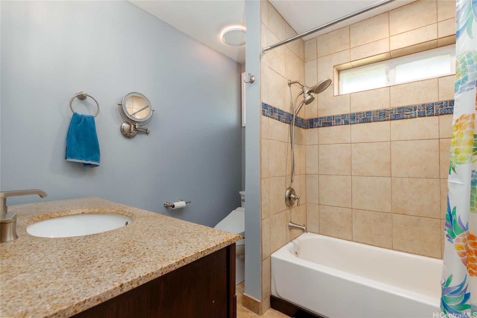 99-139  Heen Way Aiea Heights, PearlCity home - photo 19 of 25