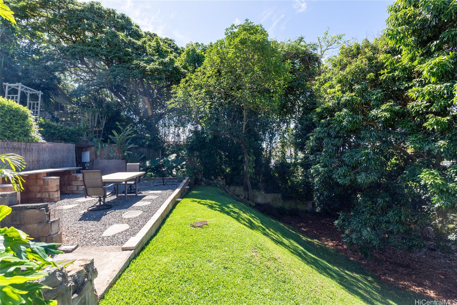 99-139  Heen Way Aiea Heights, PearlCity home - photo 21 of 25