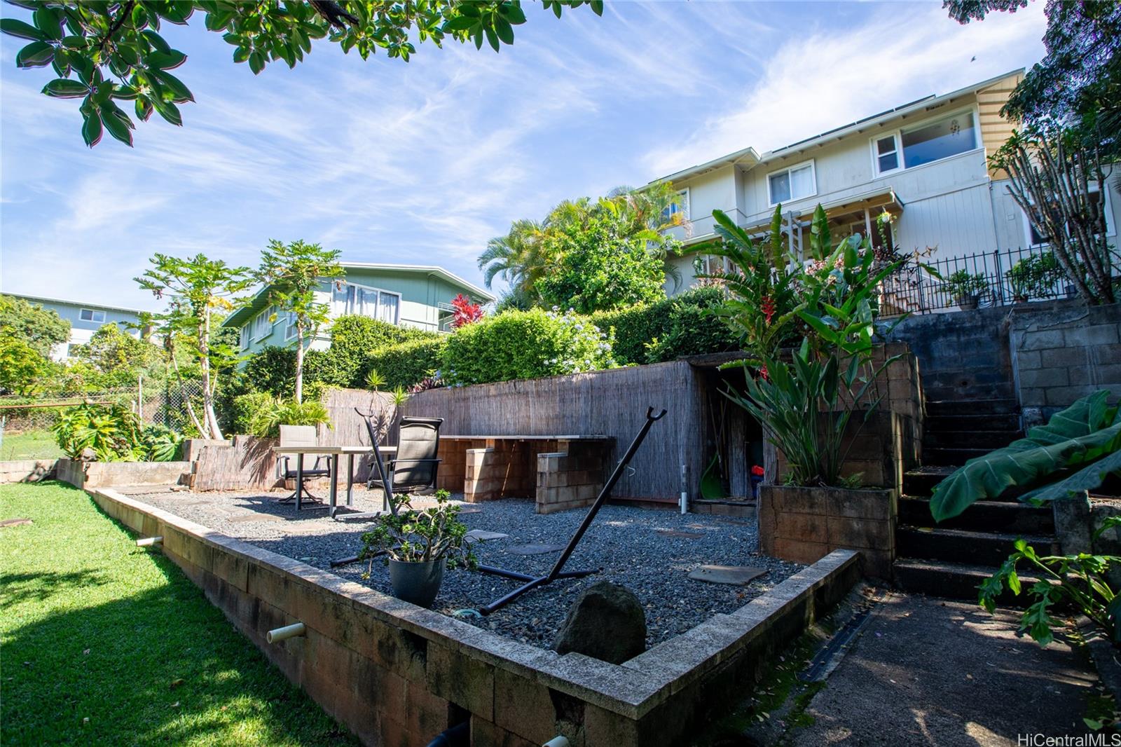 99-139  Heen Way Aiea Heights, PearlCity home - photo 23 of 25