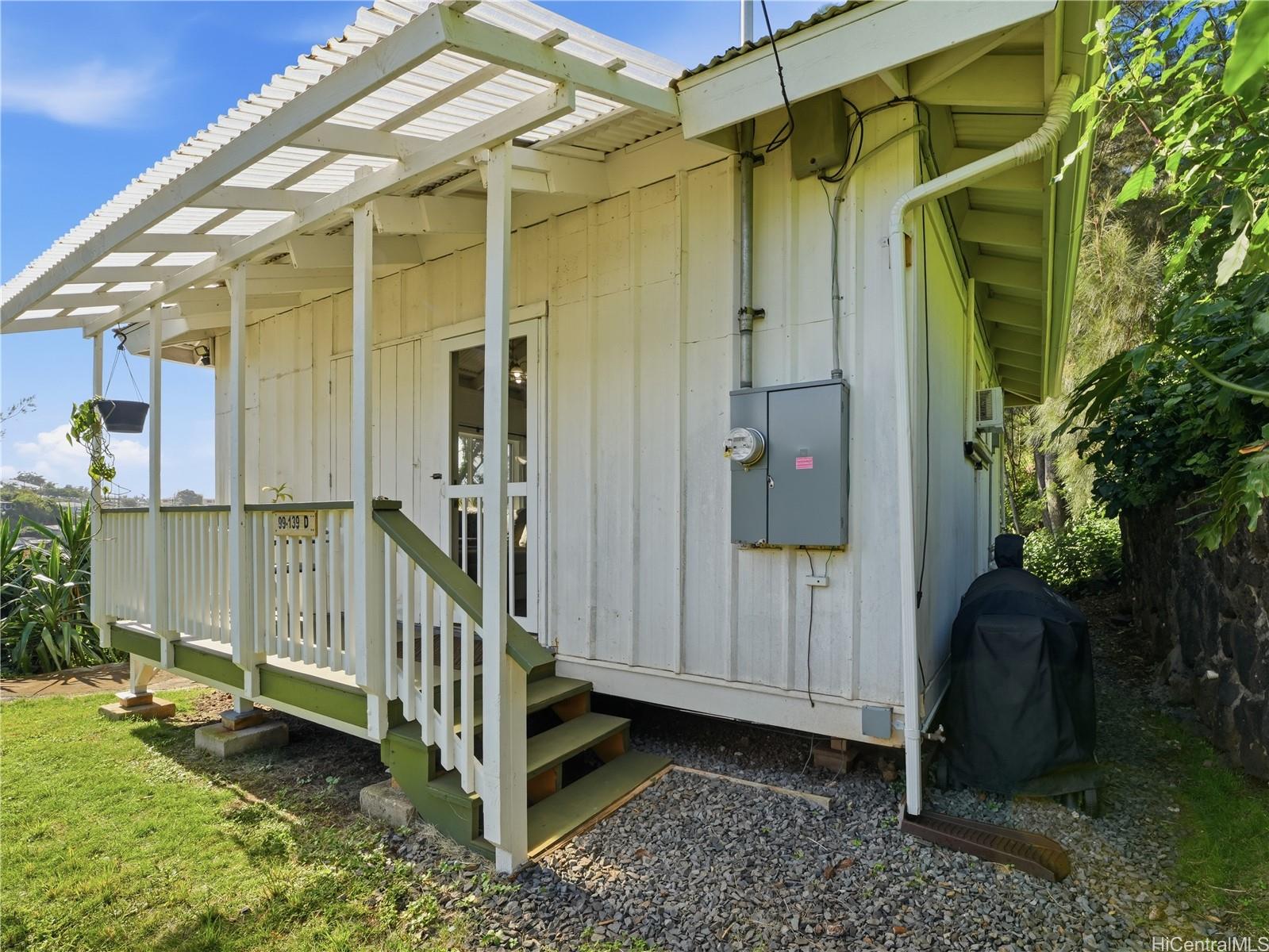 99-139  Napuanani Rd Aiea Heights, PearlCity home - photo 13 of 21