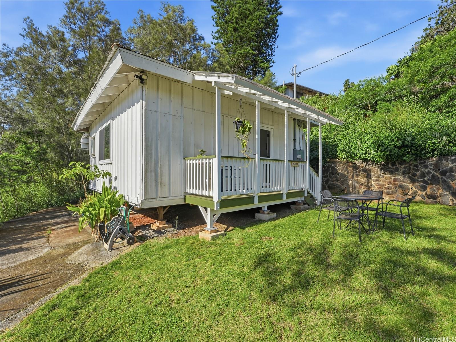 99-139  Napuanani Rd Aiea Heights, PearlCity home - photo 5 of 21