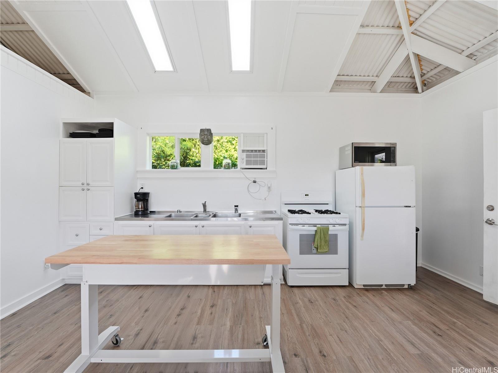 99-139  Napuanani Rd Aiea Heights, PearlCity home - photo 9 of 21