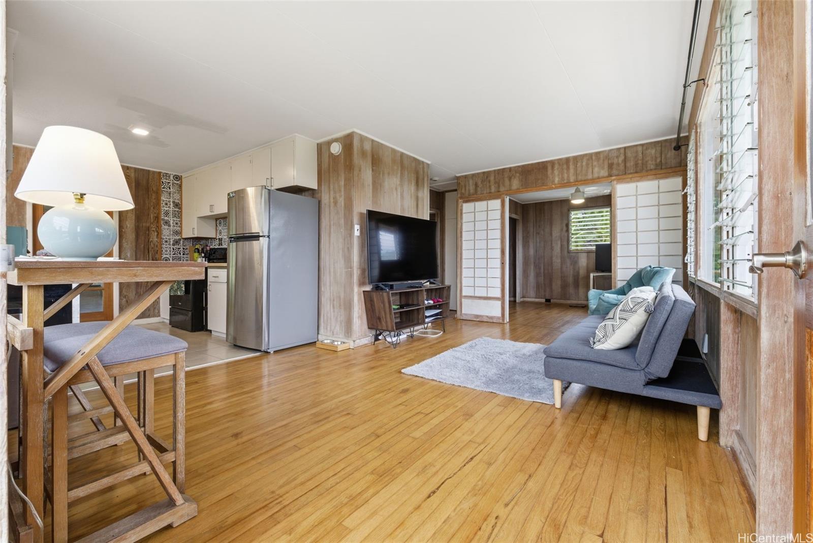 99-139 B  Napuanani Road Aiea Heights, PearlCity home - photo 2 of 12