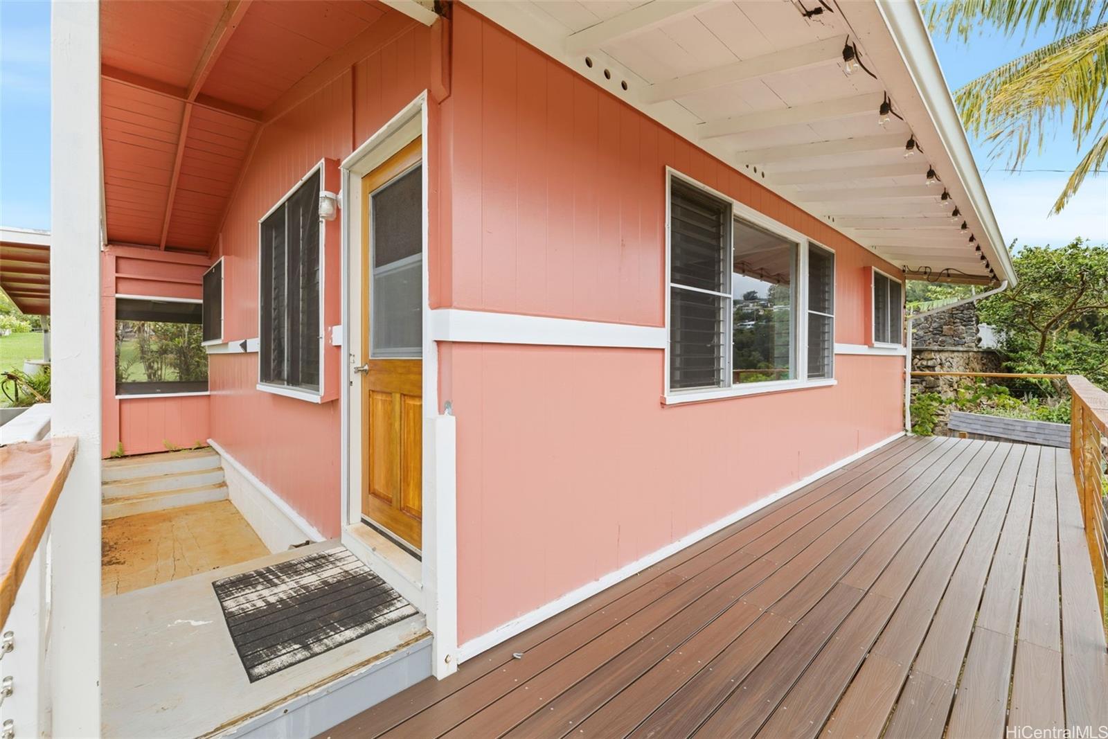 99-139 B  Napuanani Road Aiea Heights, PearlCity home - photo 9 of 12