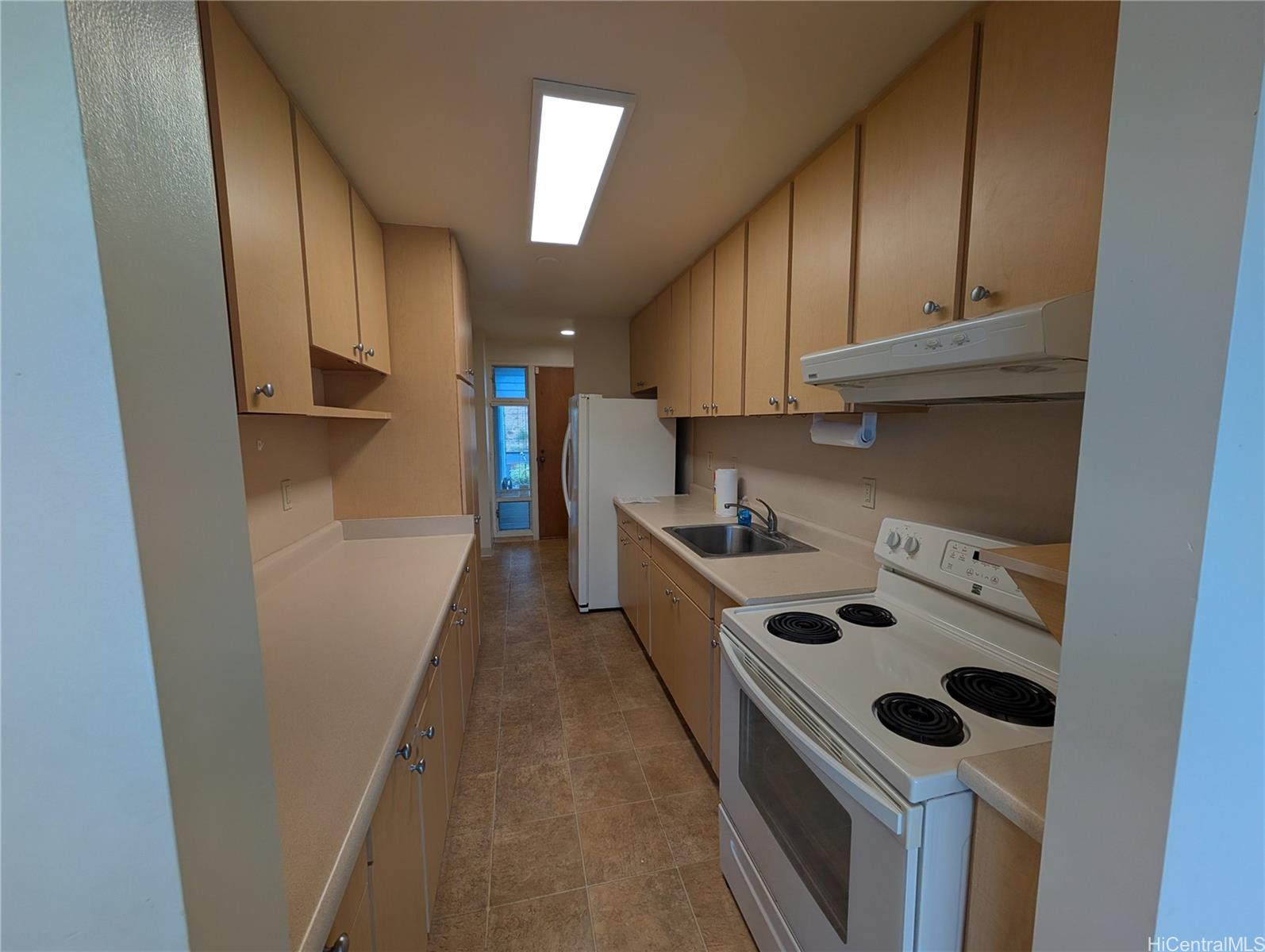 Aiea Lani Ests condo # 10, Aiea, Hawaii - photo 3 of 10