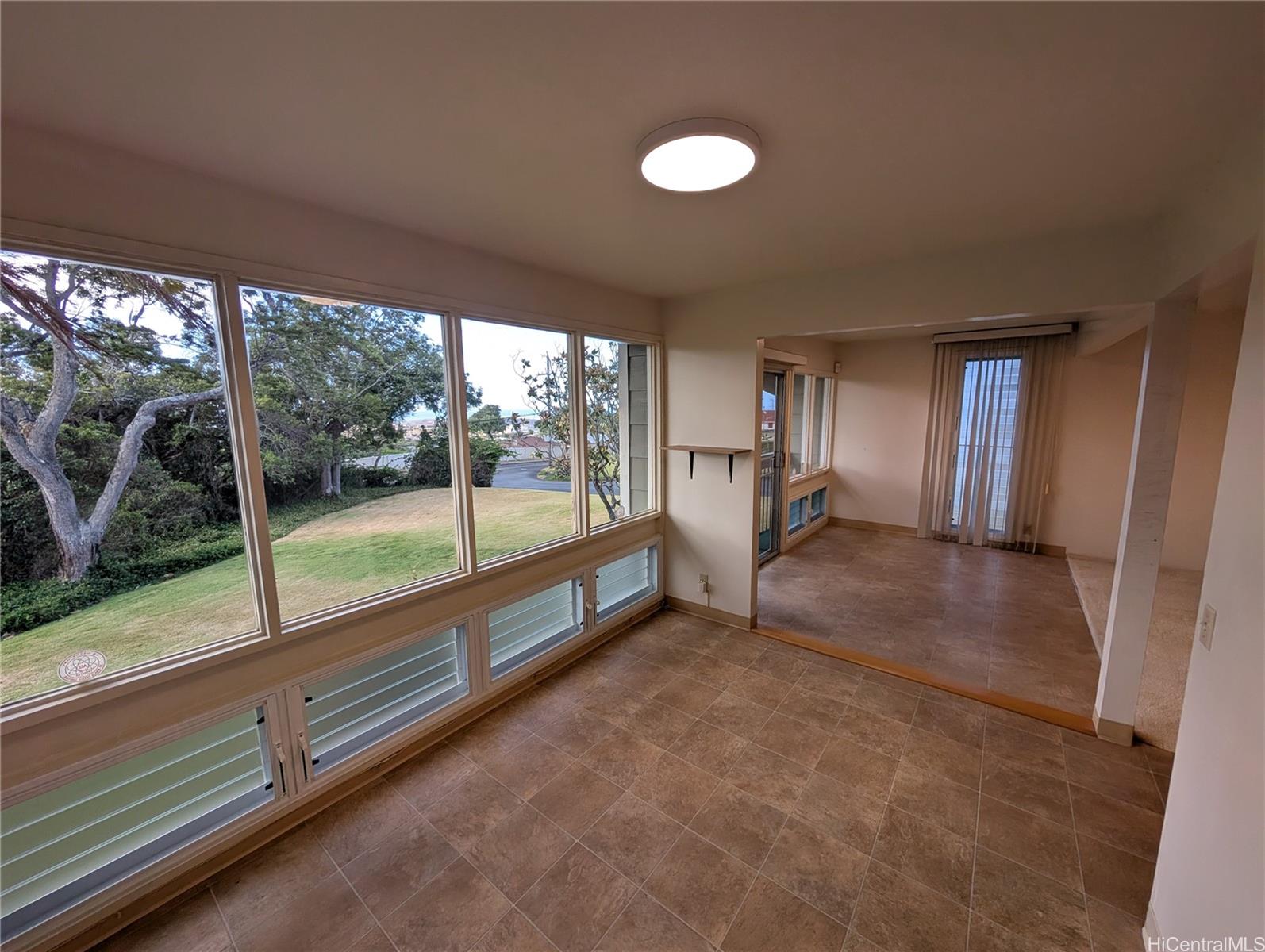 Aiea Lani Ests condo # 10, Aiea, Hawaii - photo 5 of 10