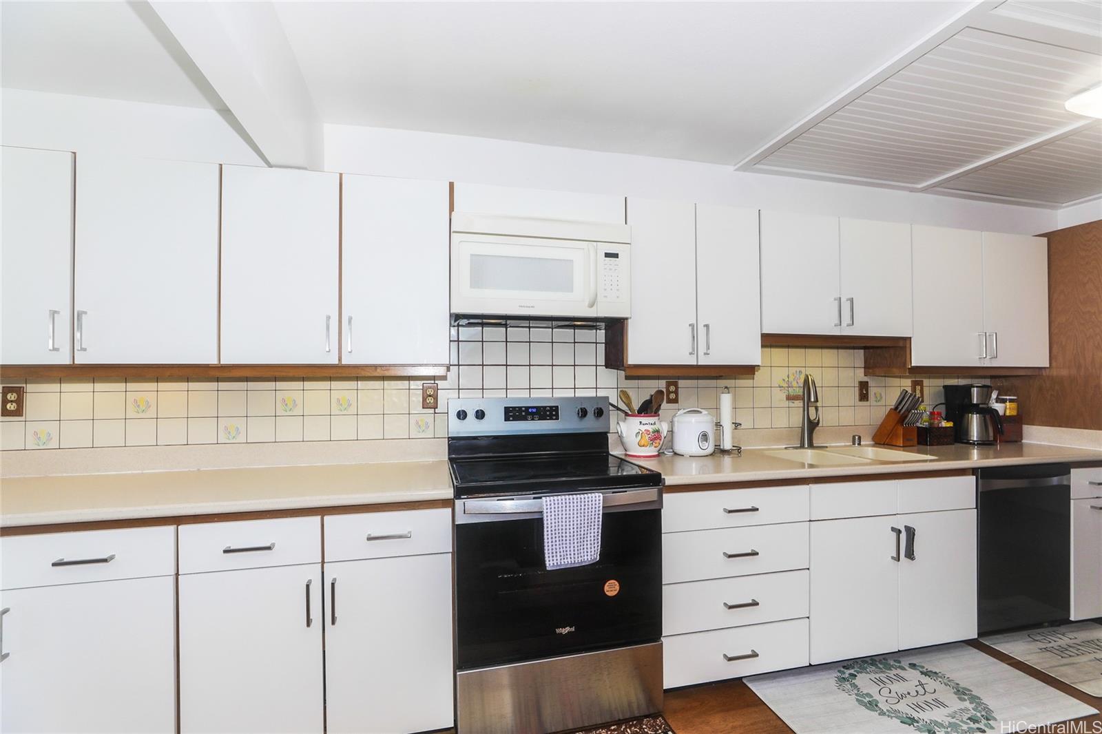 Aiea Lani Ests condo # 48, Aiea, Hawaii - photo 7 of 15