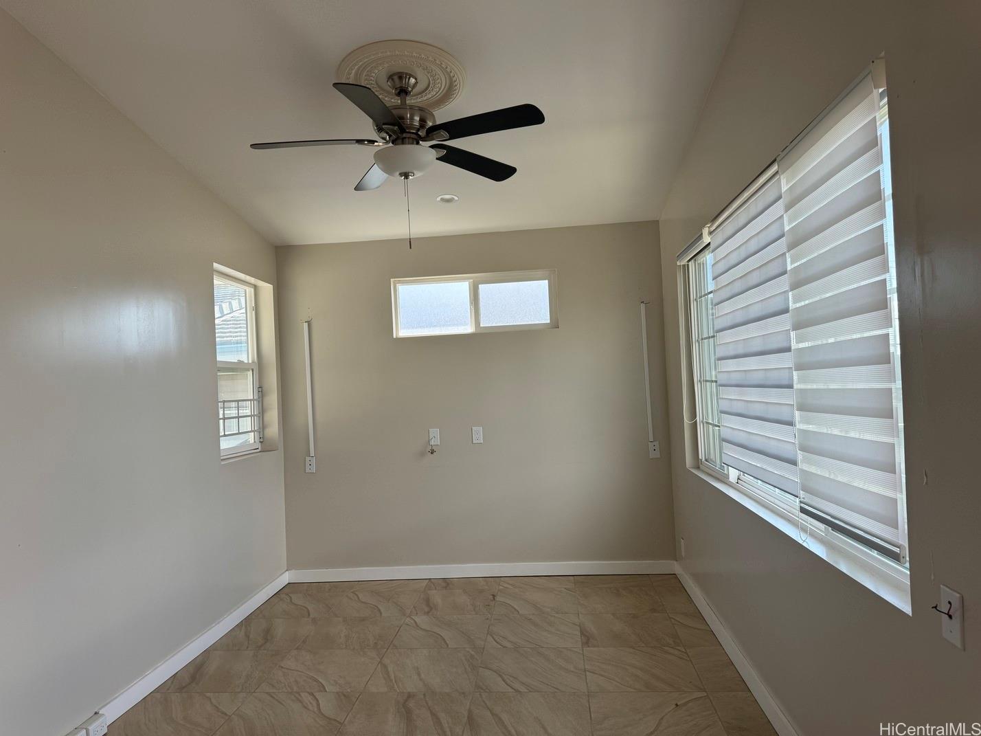 99-146  Kulina Street Aiea Area, PearlCity home - photo 14 of 17