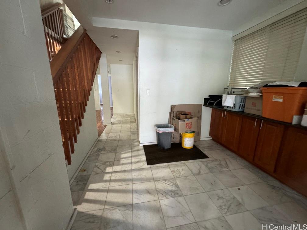 99-146  Kulina Street Aiea Area, PearlCity home - photo 7 of 17