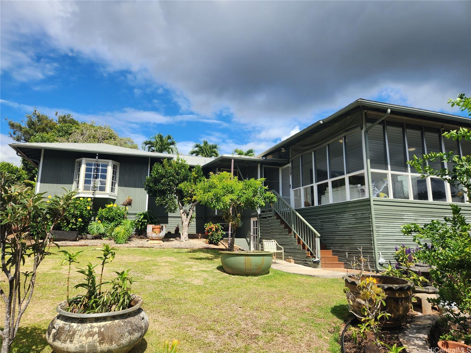 99-251  Iini Way Aiea Heights, PearlCity home - photo 17 of 25