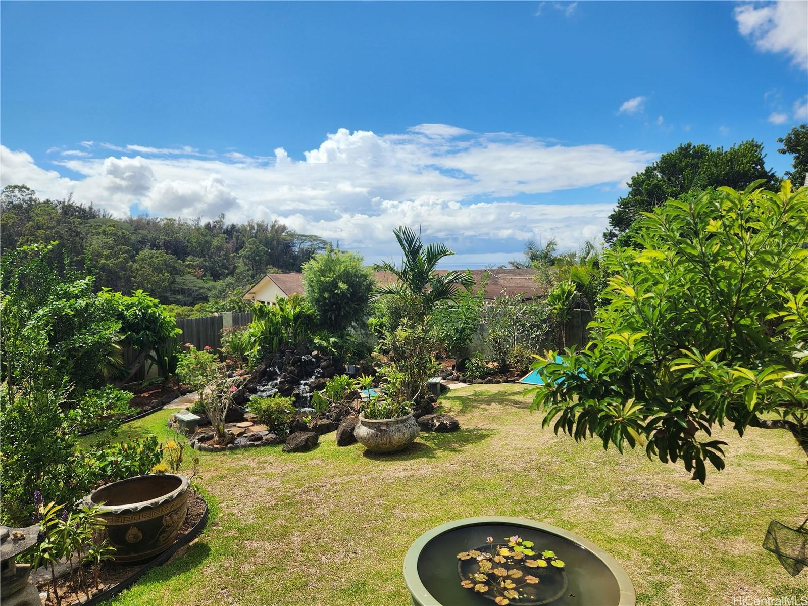 99-251  Iini Way Aiea Heights, PearlCity home - photo 21 of 25