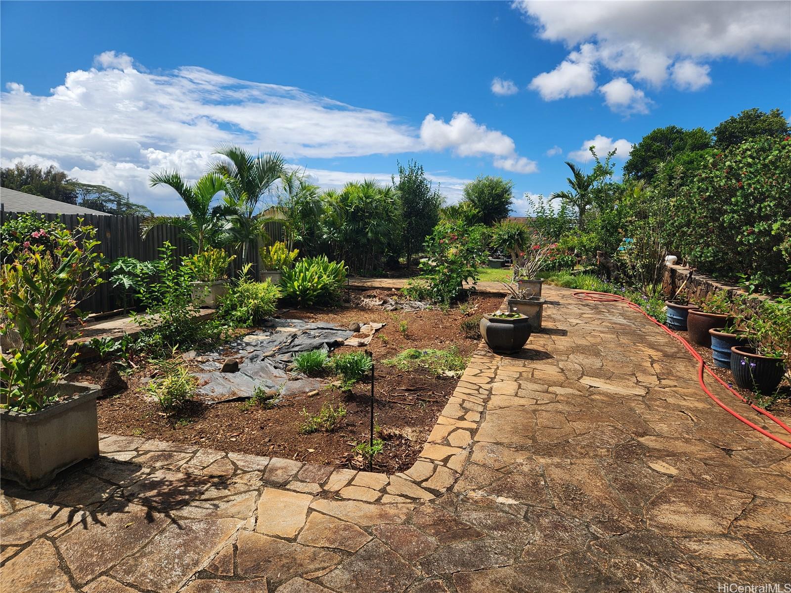 99-251  Iini Way Aiea Heights, PearlCity home - photo 22 of 25