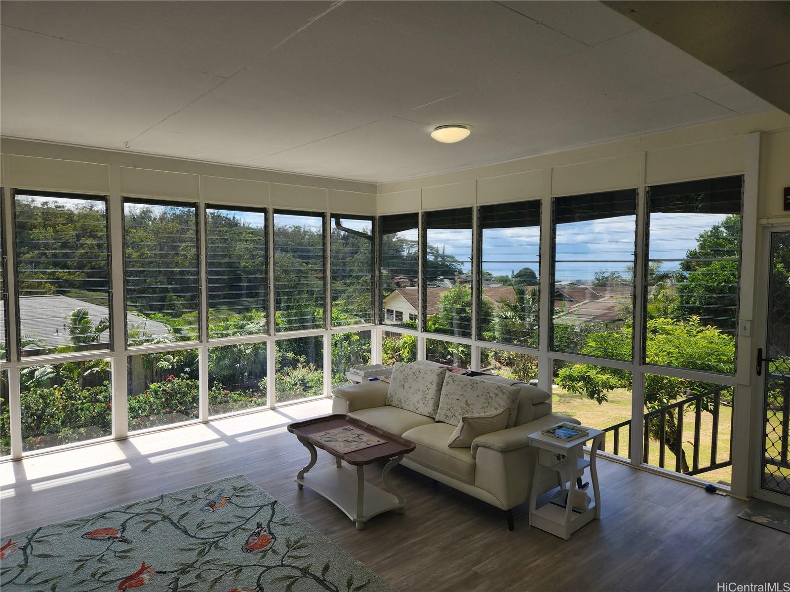 99-251  Iini Way Aiea Heights, PearlCity home - photo 4 of 25