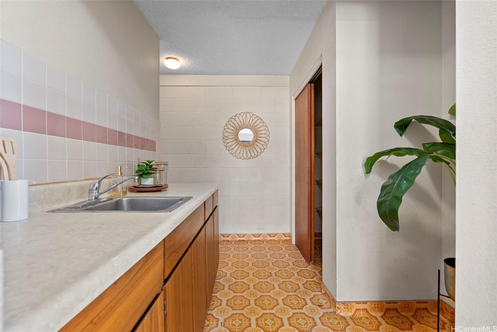 99-252  Lalani St Aiea Area, PearlCity home - photo 13 of 24