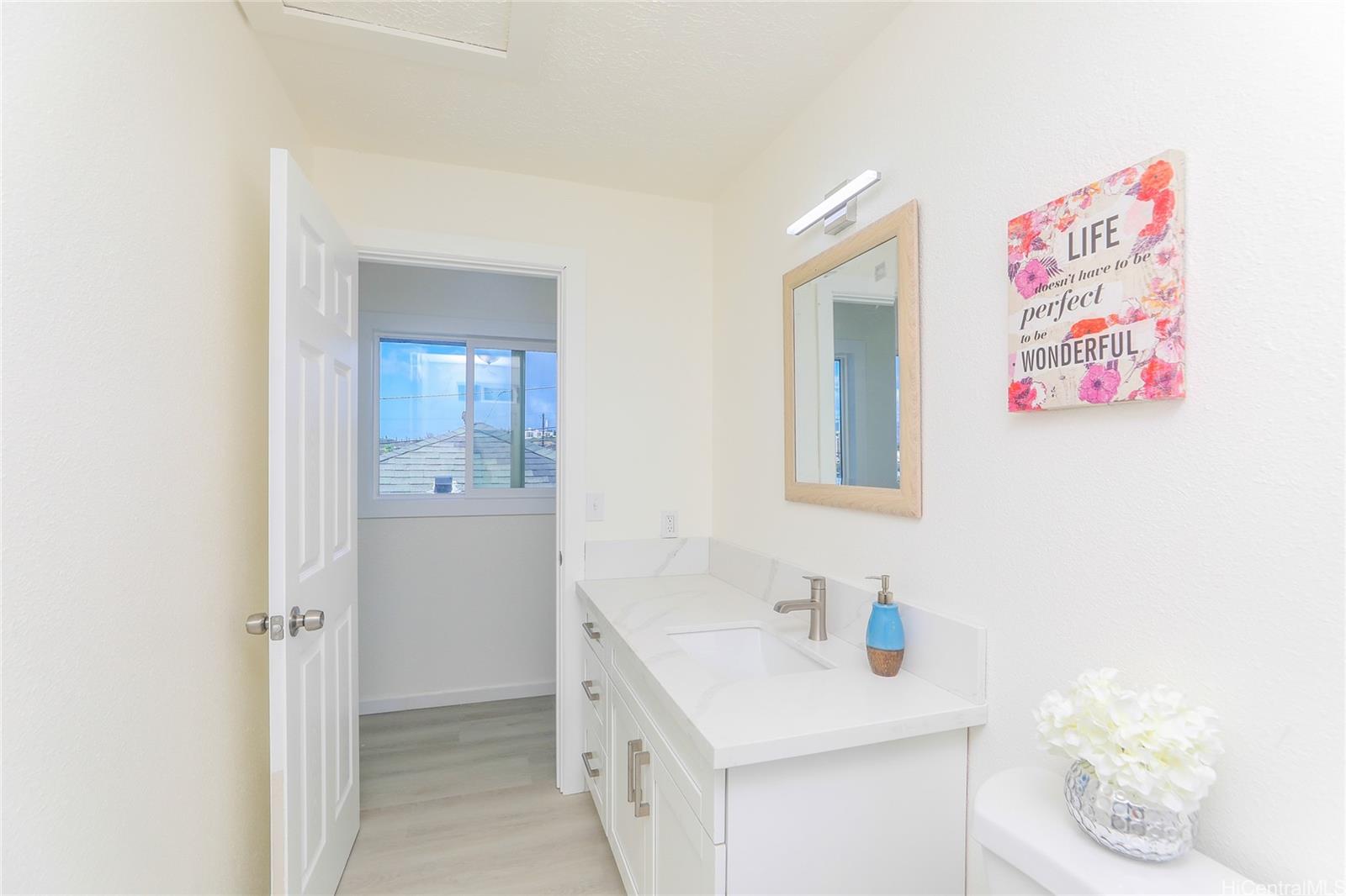 99-349  Aheahe Street Aiea Heights, PearlCity home - photo 13 of 25