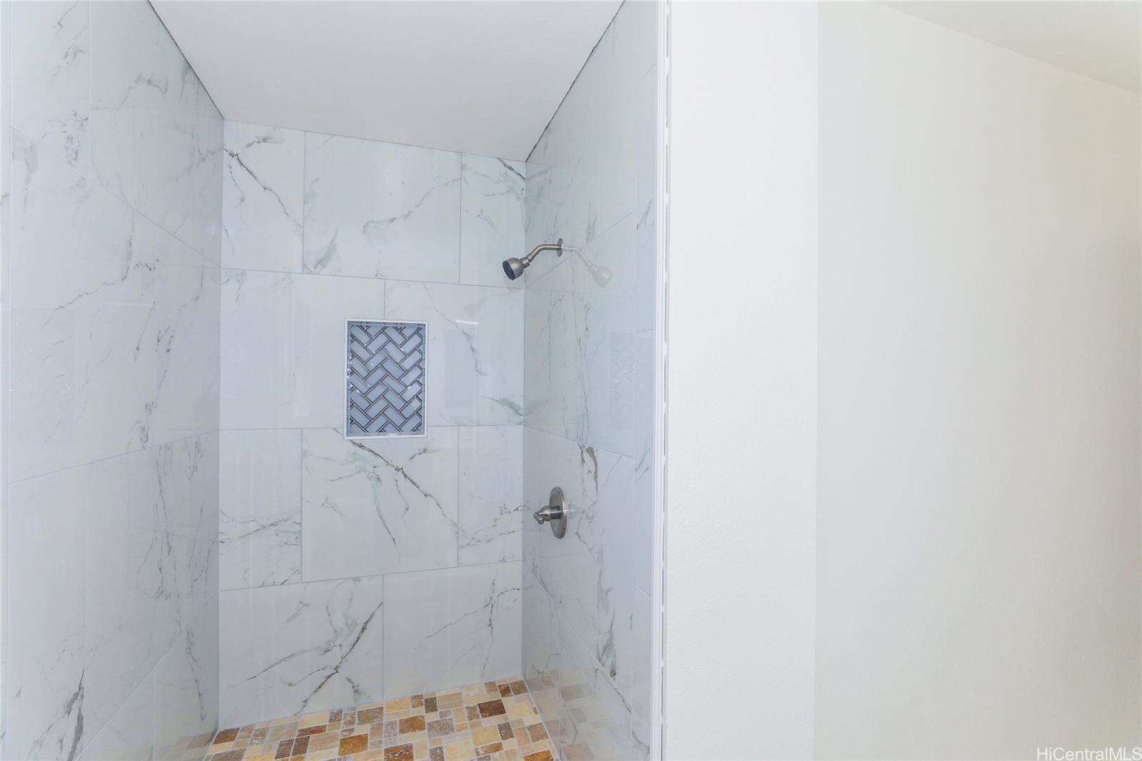 99-349  Aheahe Street Aiea Heights, PearlCity home - photo 17 of 25