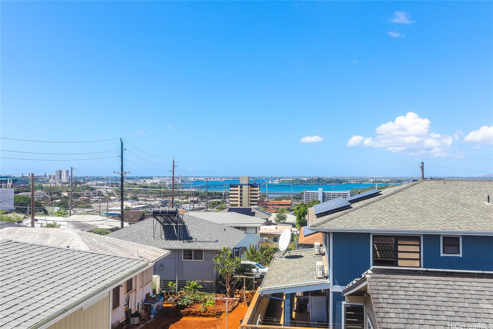 99-349  Aheahe Street Aiea Heights, PearlCity home - photo 22 of 25