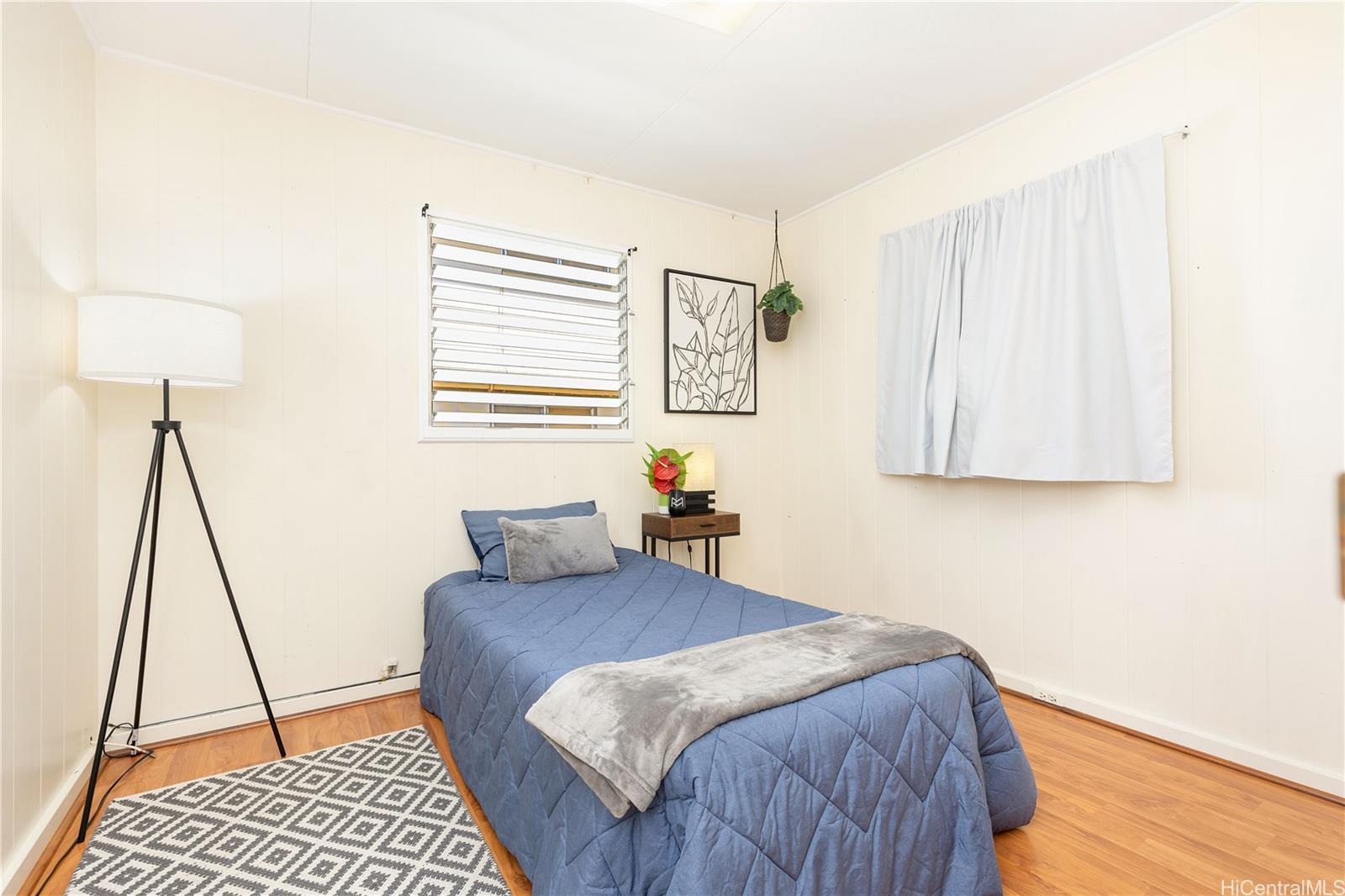 99-354  Honohono Street Aiea Heights, PearlCity home - photo 11 of 20