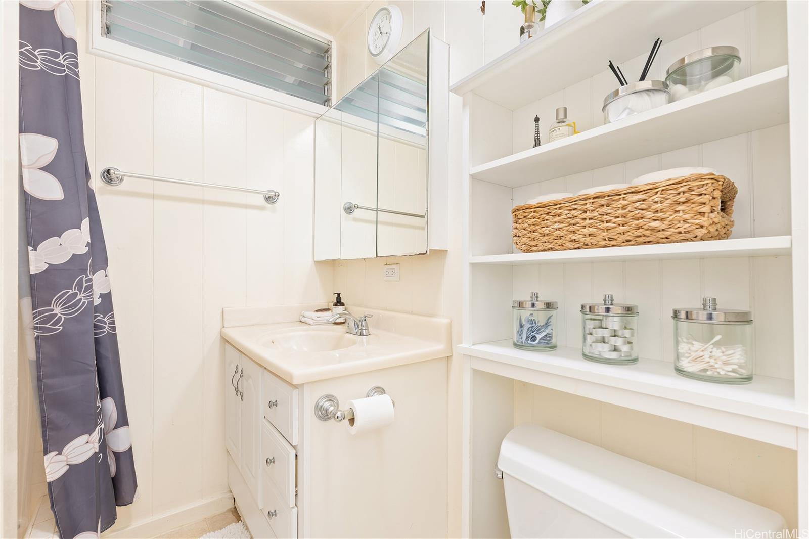 99-354  Honohono Street Aiea Heights, PearlCity home - photo 13 of 20