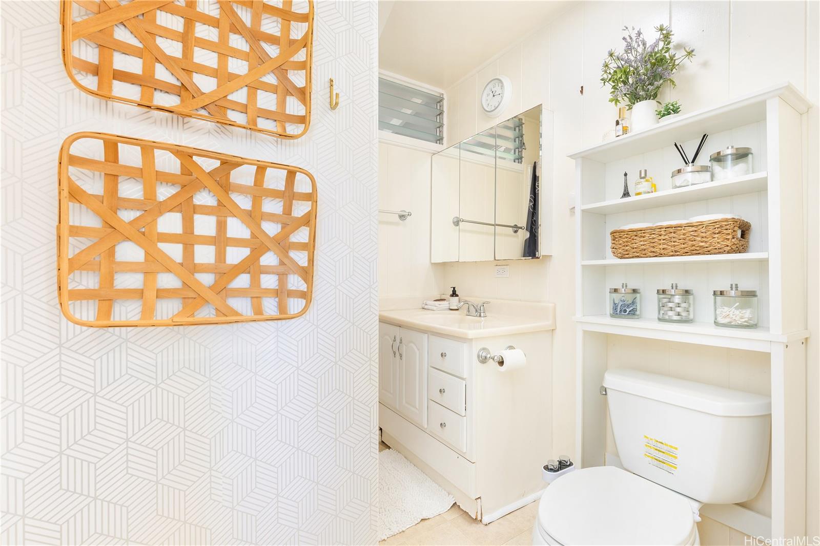 99-354  Honohono Street Aiea Heights, PearlCity home - photo 14 of 20