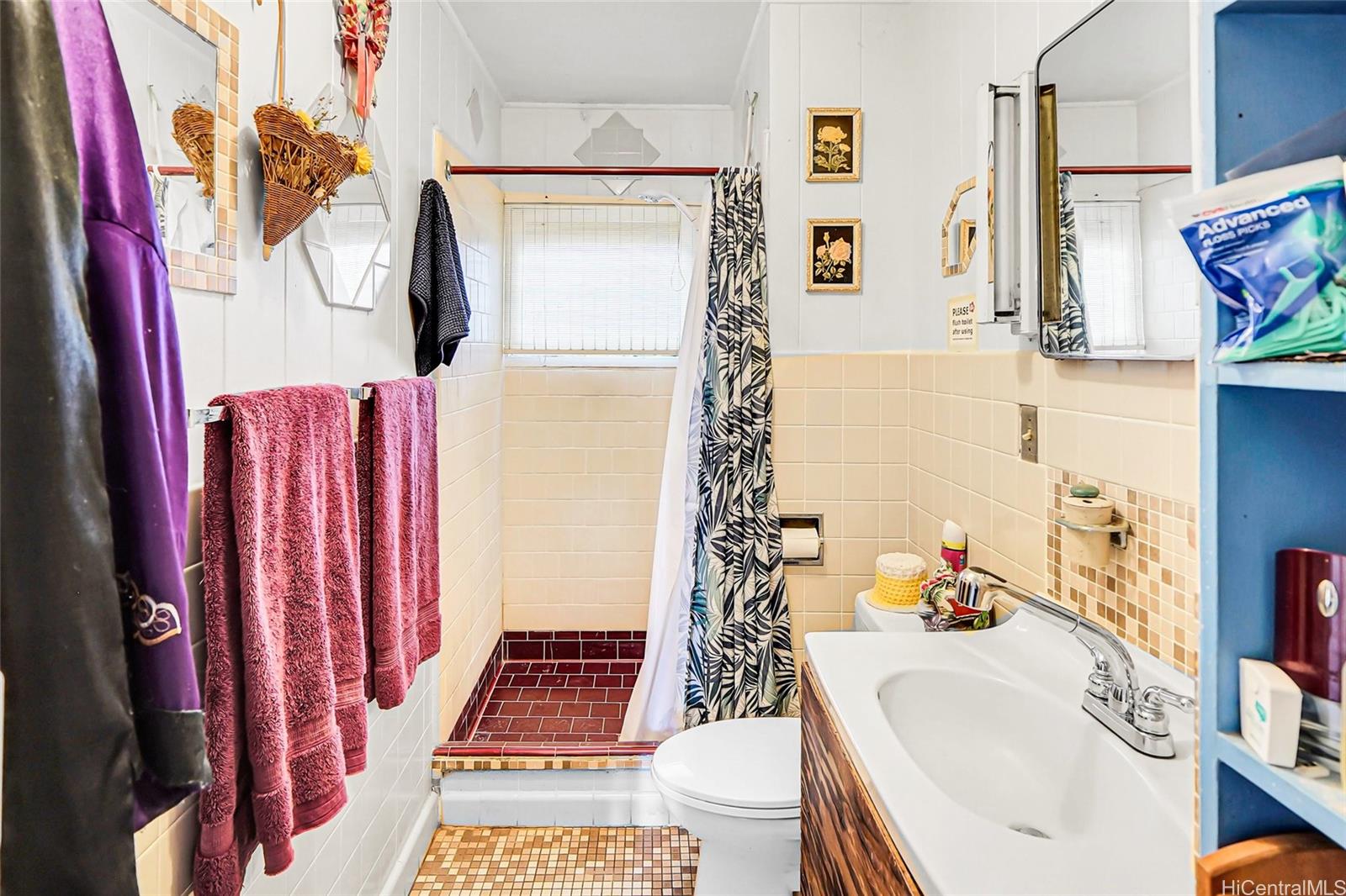 99-402  Aiealani Place Halawa Heights, PearlCity home - photo 8 of 25