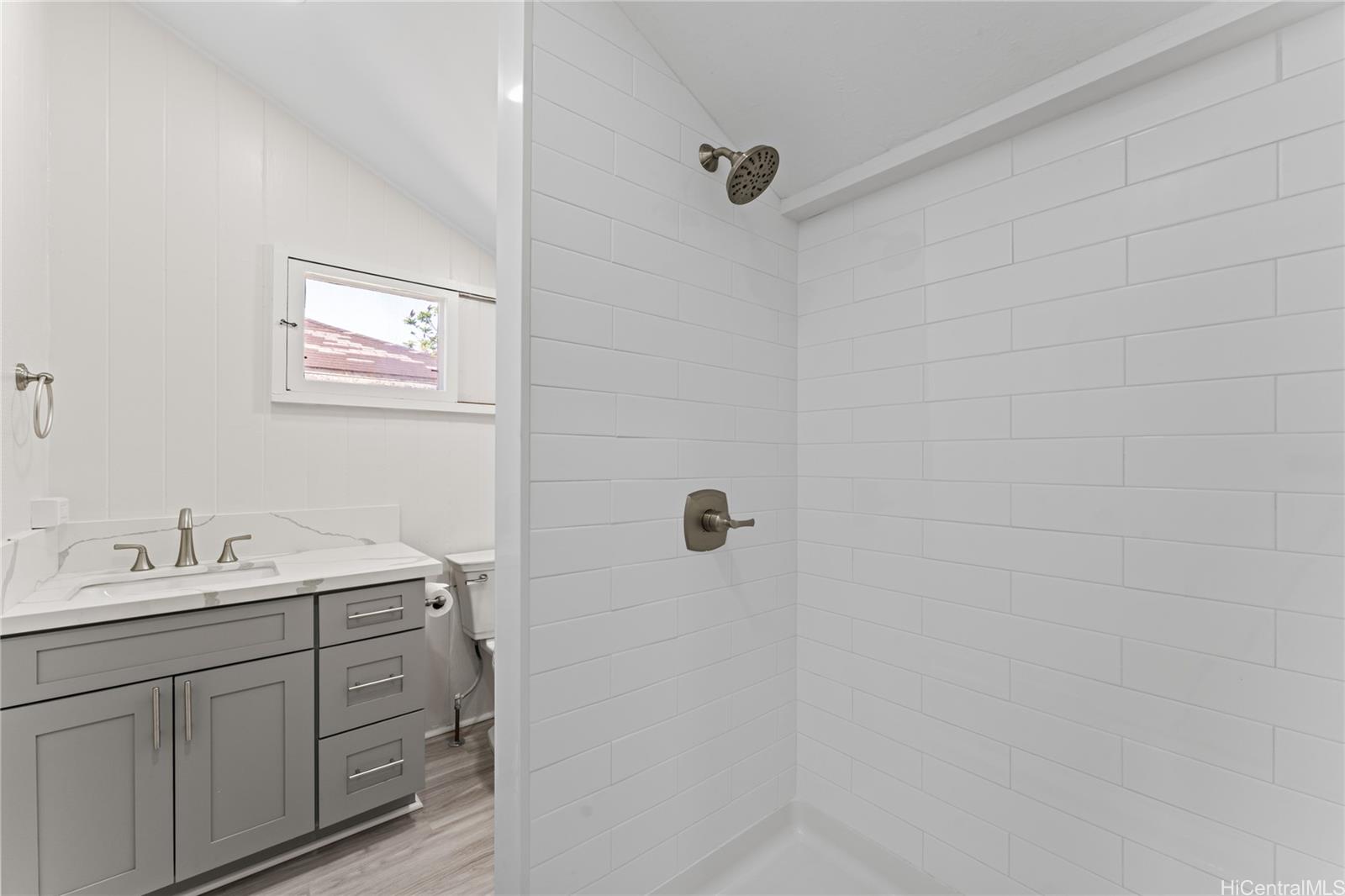 99-42  Kauhale Street Aiea Area, PearlCity home - photo 17 of 25