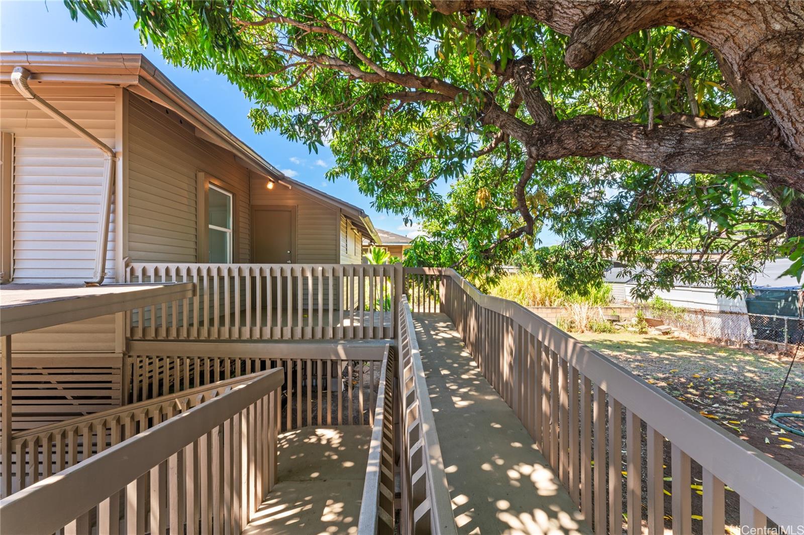 99-42  Kauhale Street Aiea Area, PearlCity home - photo 21 of 25