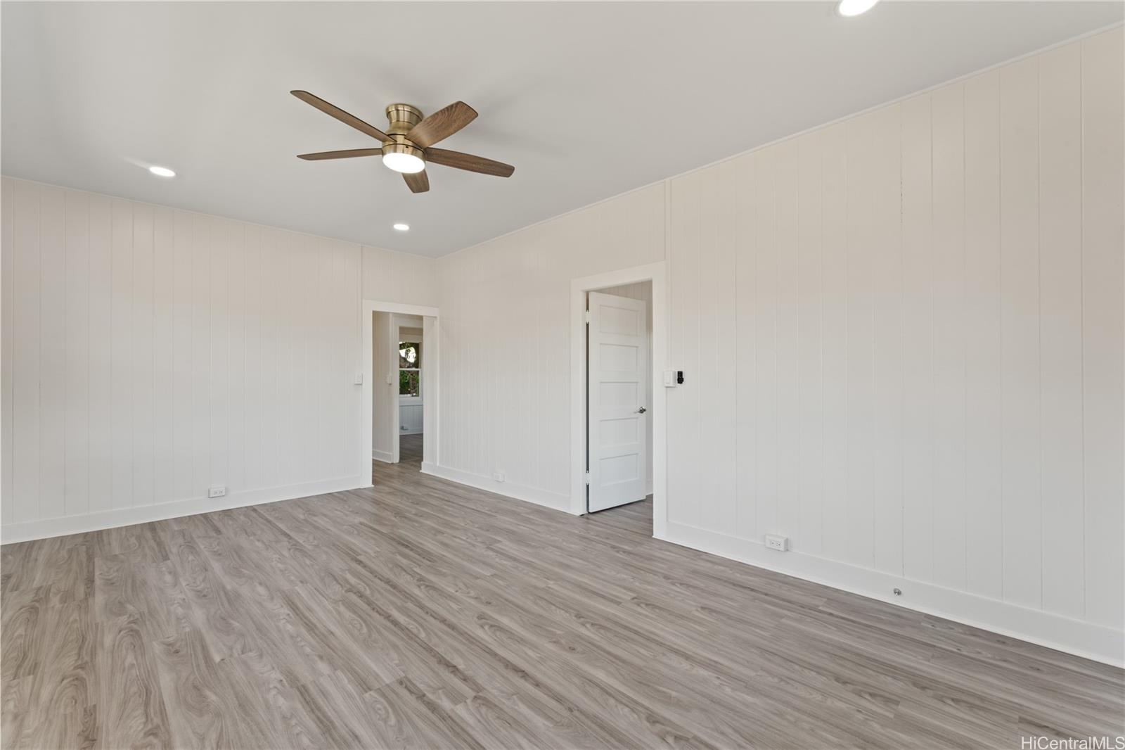 99-42  Kauhale Street Aiea Area, PearlCity home - photo 6 of 25