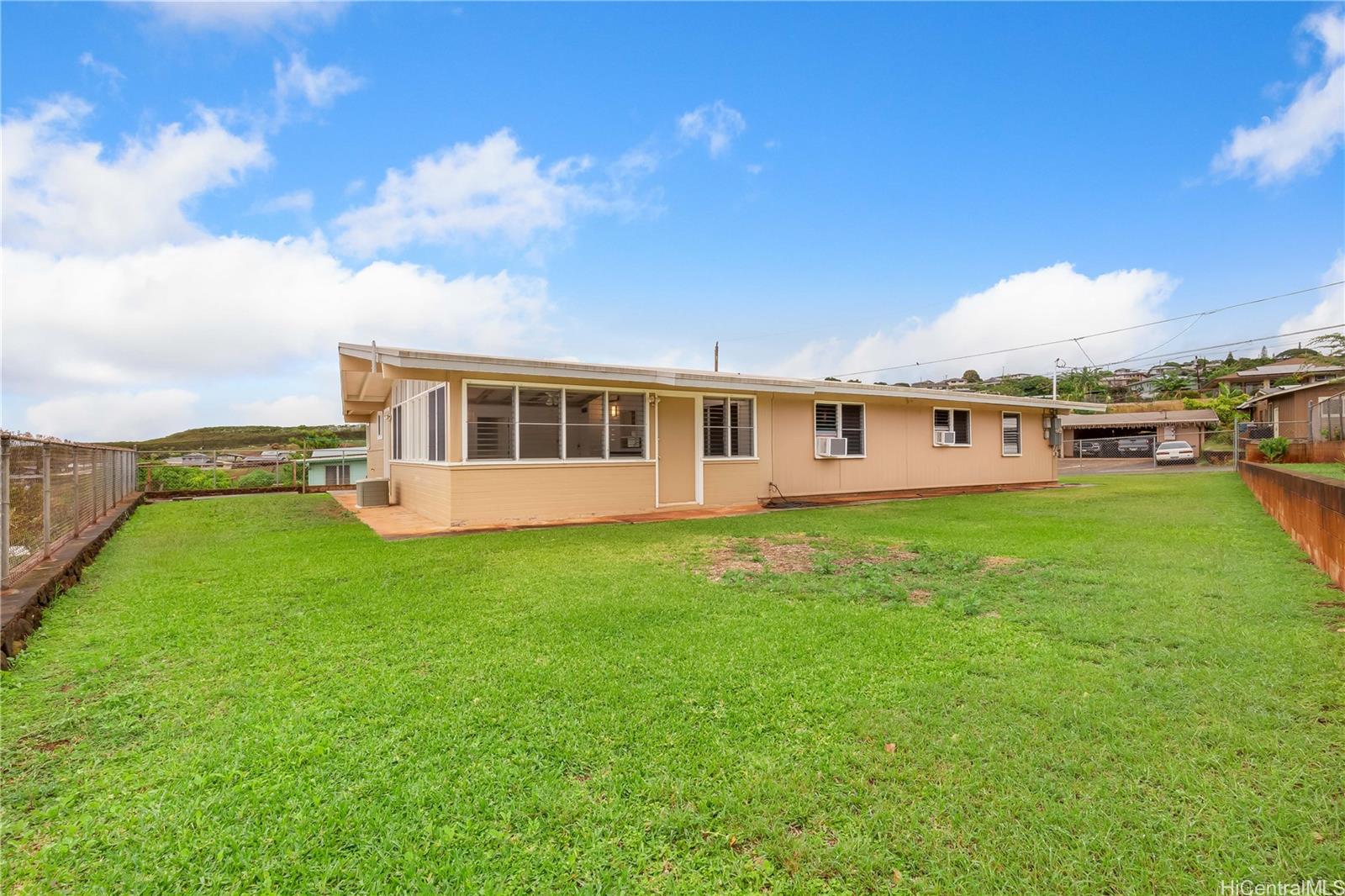 99-513  Iwaiwa St Halawa, PearlCity home - photo 20 of 25