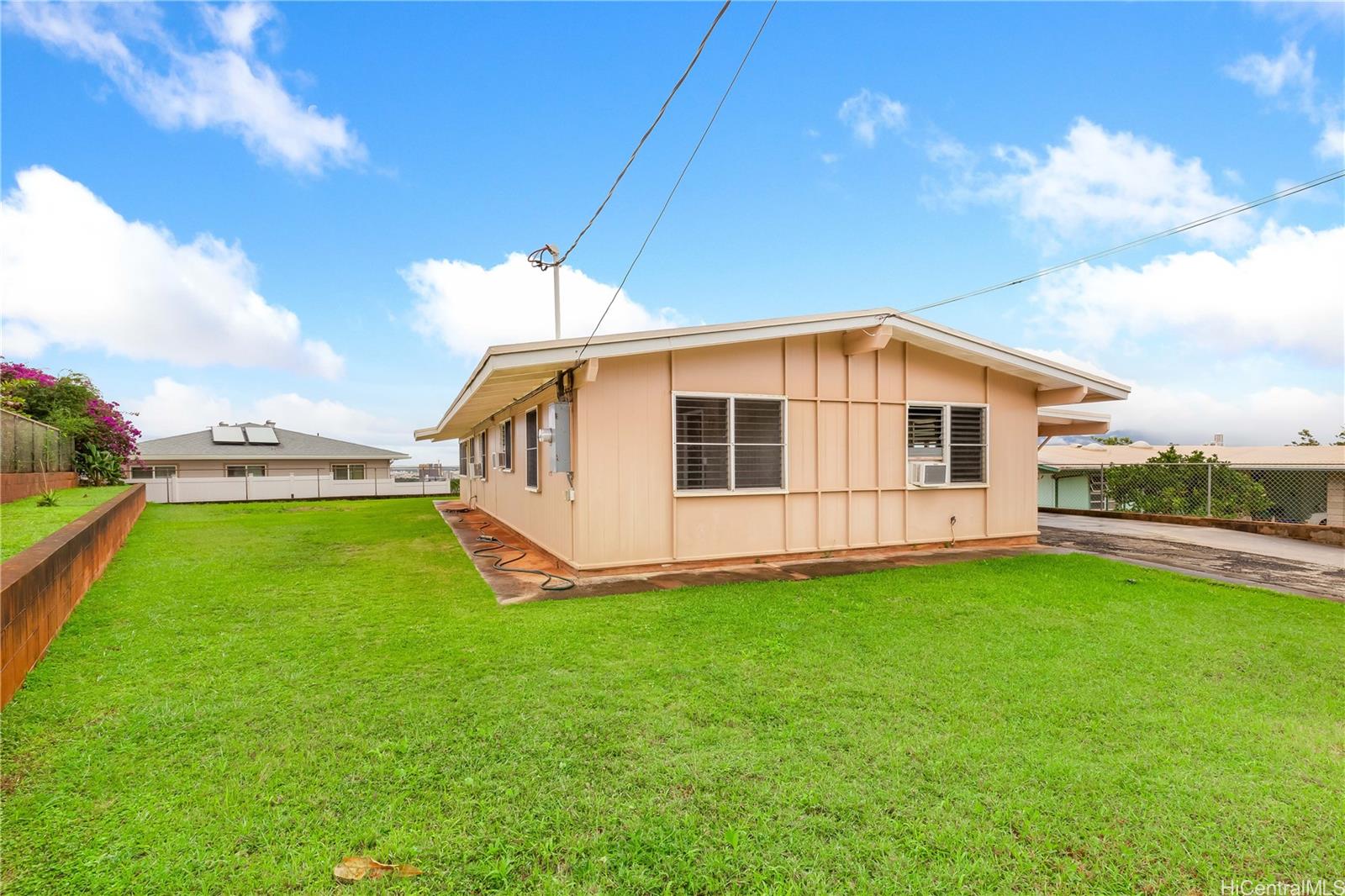 99-513  Iwaiwa St Halawa, PearlCity home - photo 21 of 25