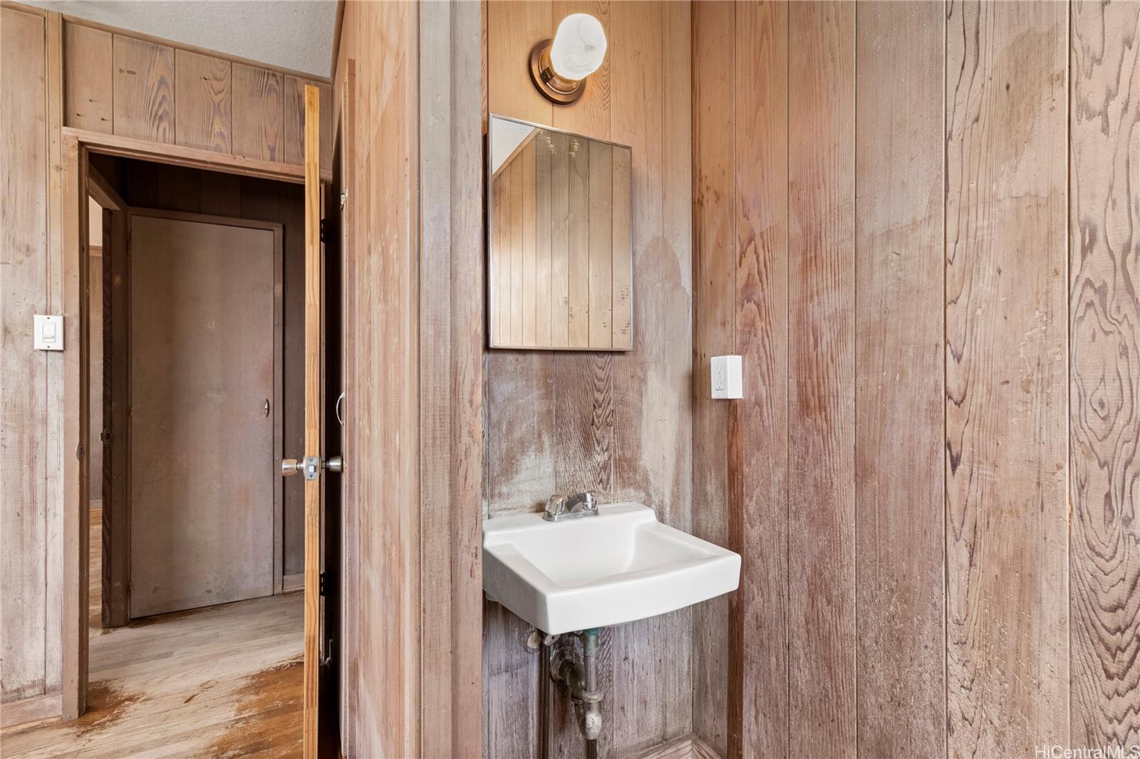 99-535  Opukea Street Halawa, PearlCity home - photo 14 of 21