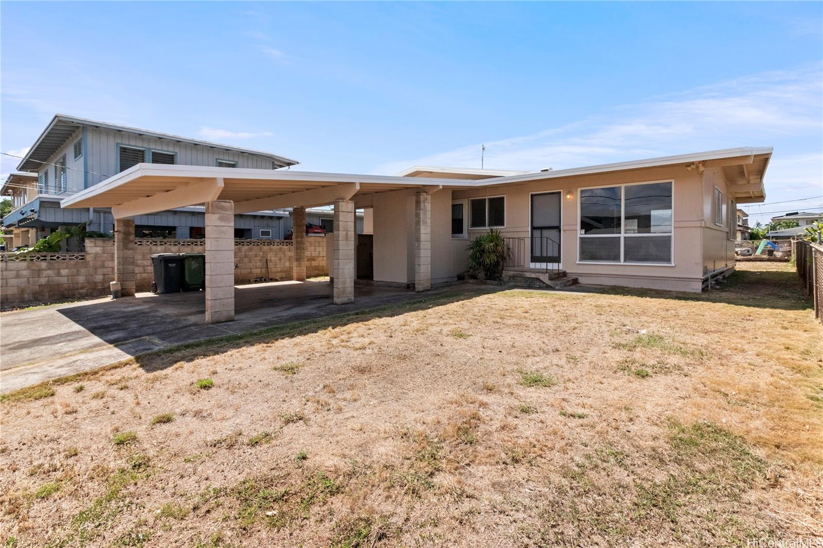 99-535  Opukea Street Halawa, PearlCity home - photo 4 of 21