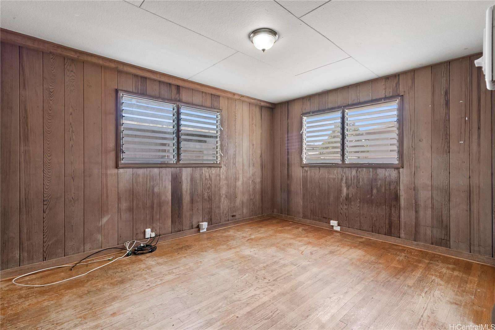 99-535  Opukea Street Halawa, PearlCity home - photo 6 of 21