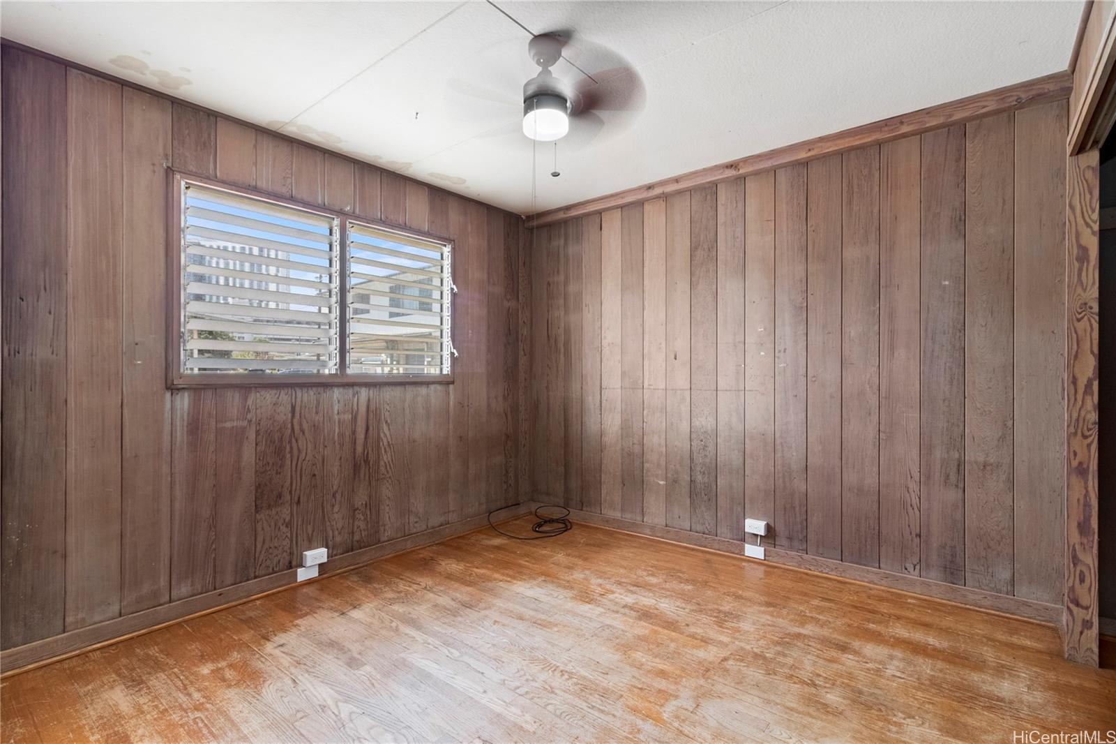 99-535  Opukea Street Halawa, PearlCity home - photo 7 of 21