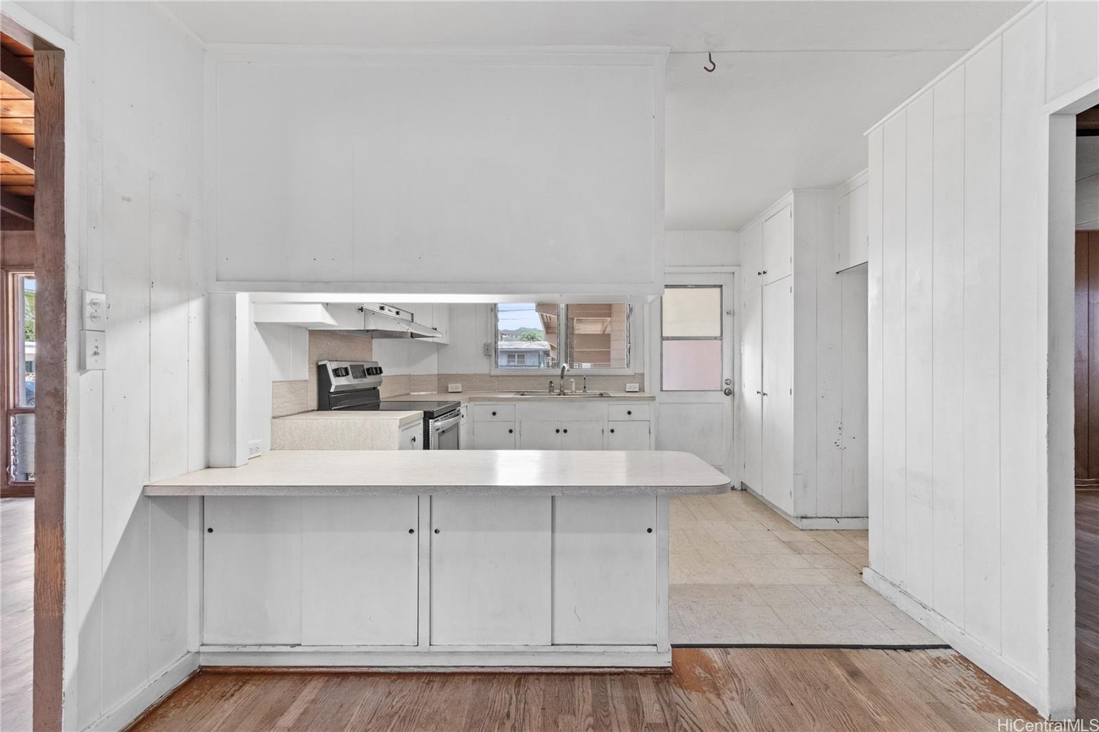 99-535  Opukea Street Halawa, PearlCity home - photo 9 of 21